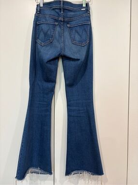 MOTHER THE WEEKENDER MID-RISE FLARE JEANS